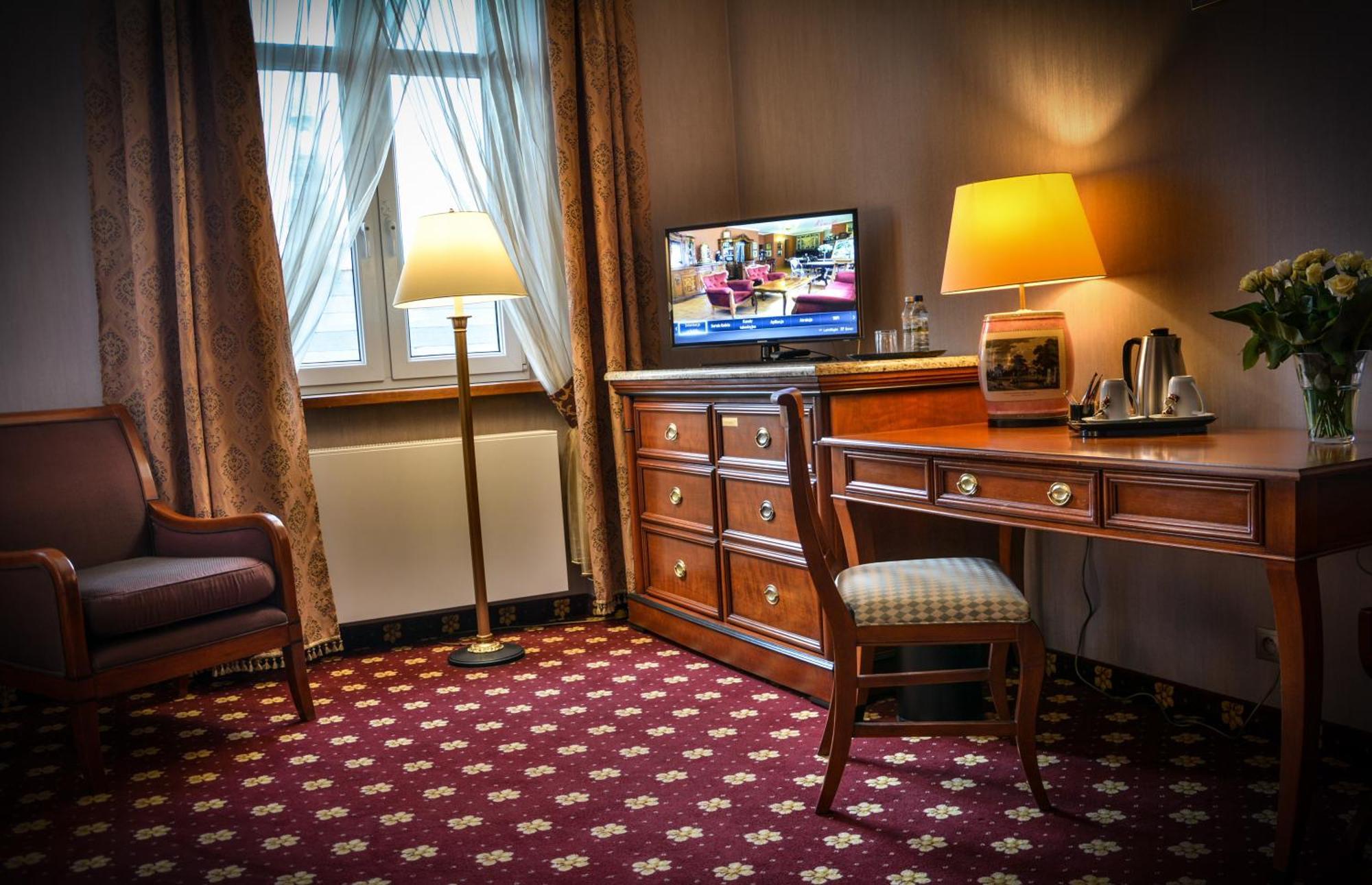 Komoda Club Residence Kaliszki Δωμάτιο φωτογραφία
