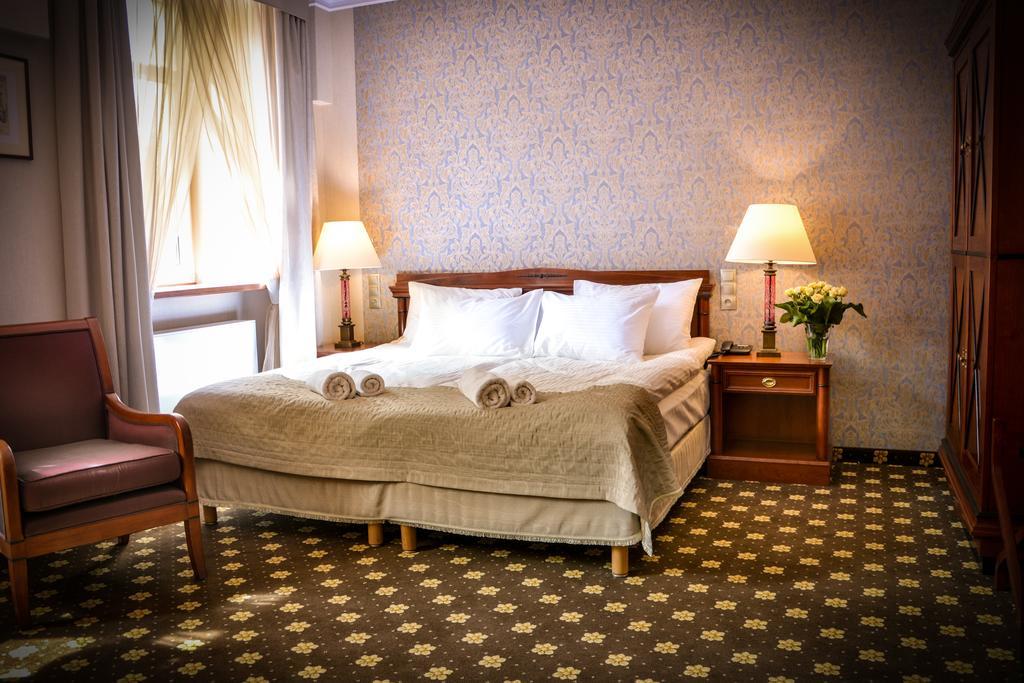 Komoda Club Residence Kaliszki Δωμάτιο φωτογραφία